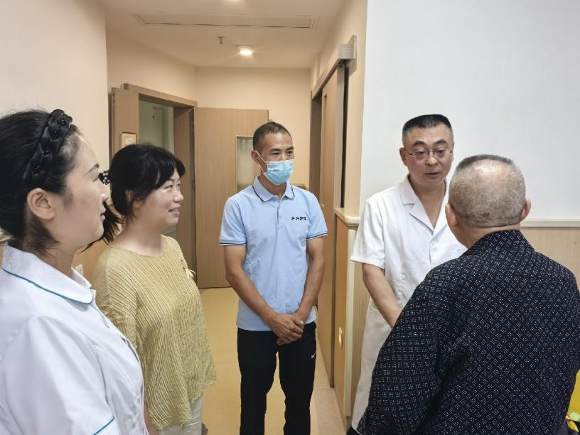 医养融合启新篇，温情守护新征程 ——成都骨伤医院延益养老中心迎来首位入住长者